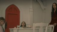 Abigail, Nellie, & Olivia in The Red Room - The Haunting of Hill House (Image Via Netflix)
